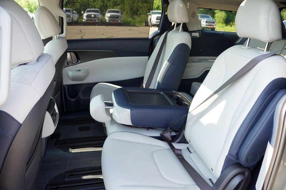 new 2026 Kia Carnival car, priced at $47,850