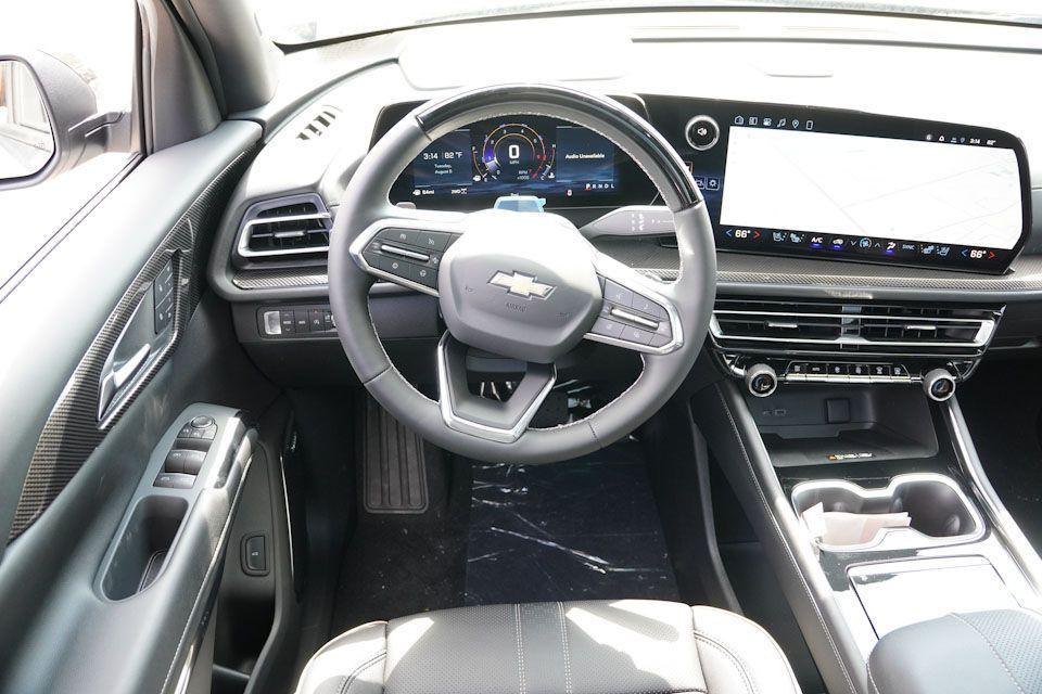 new 2026 Chevrolet Traverse car, priced at $57,733