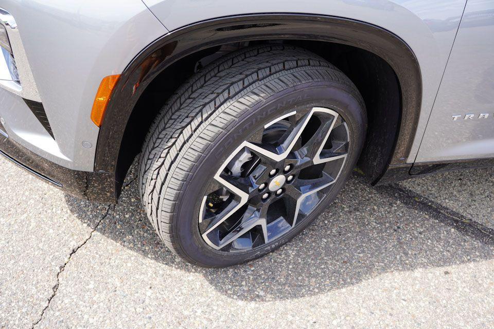 new 2026 Chevrolet Traverse car, priced at $57,733