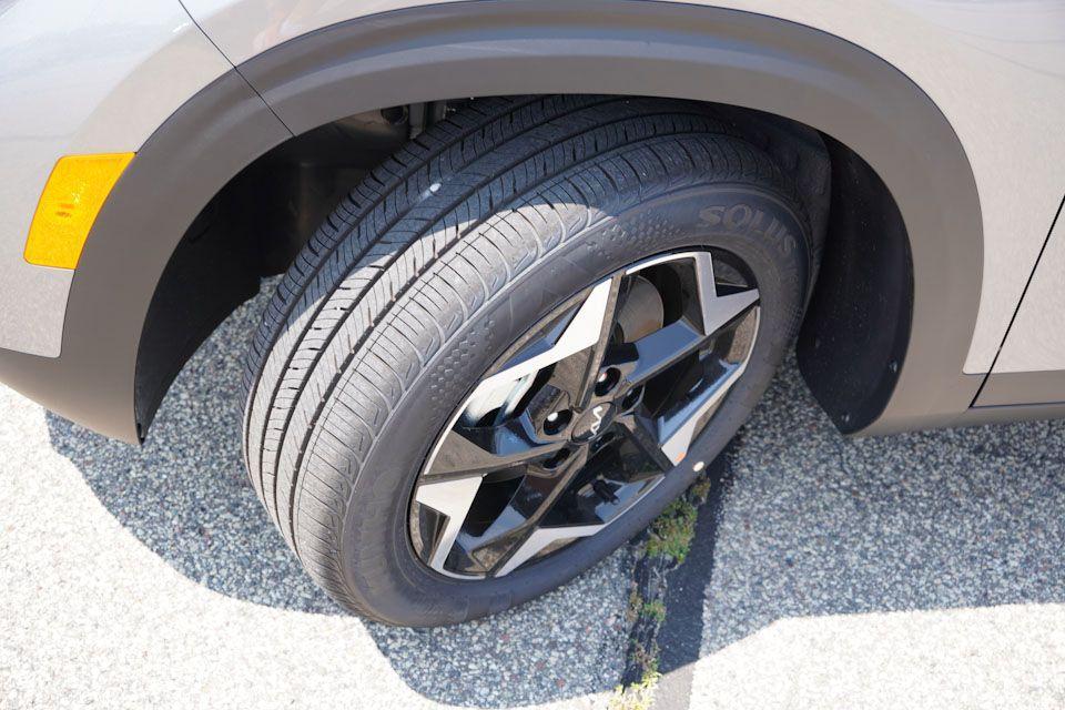 new 2026 Kia Seltos car, priced at $26,629