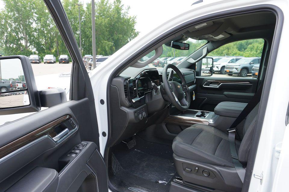 new 2025 Chevrolet Silverado 3500 car, priced at $59,435