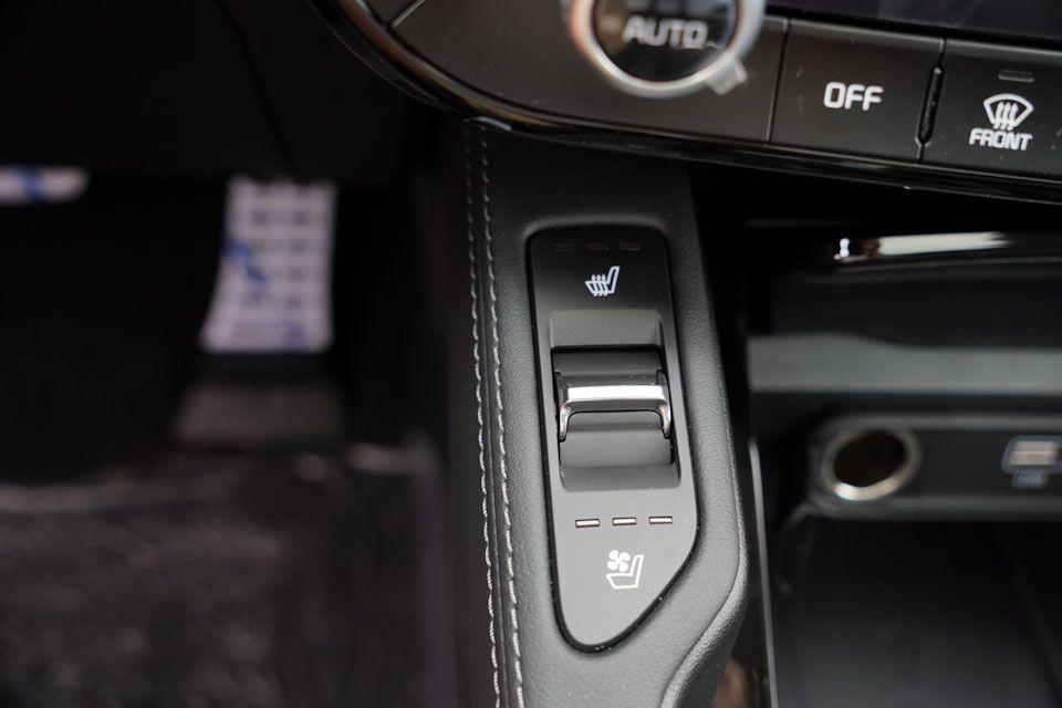 new 2025 Kia Telluride car, priced at $48,488