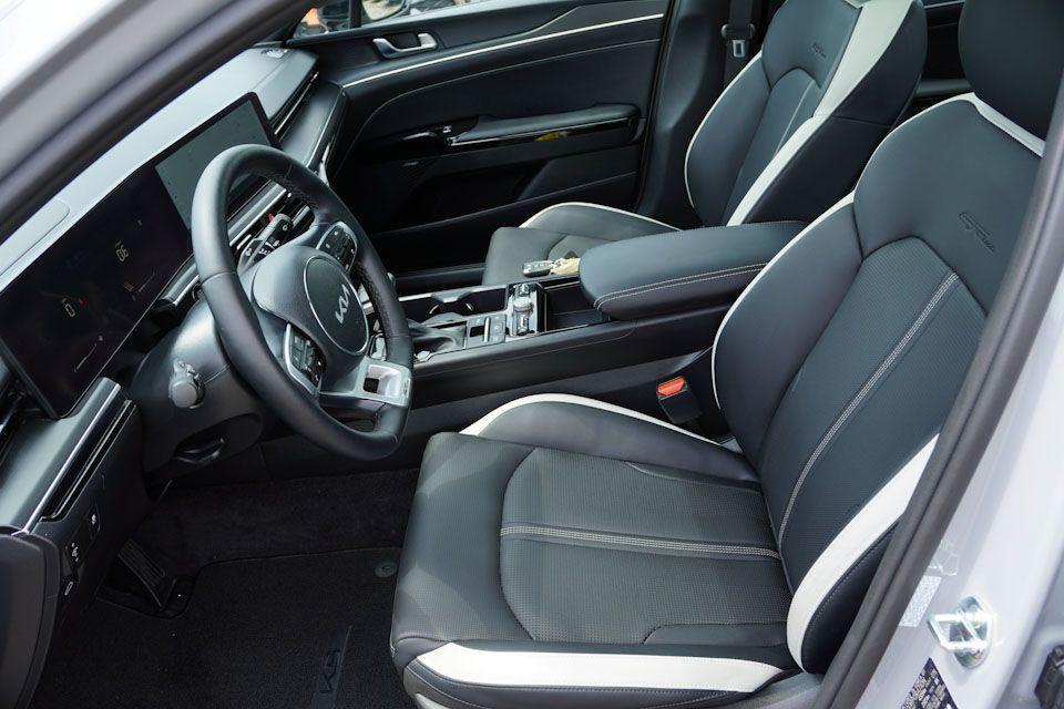 used 2025 Kia K5 car, priced at $28,919
