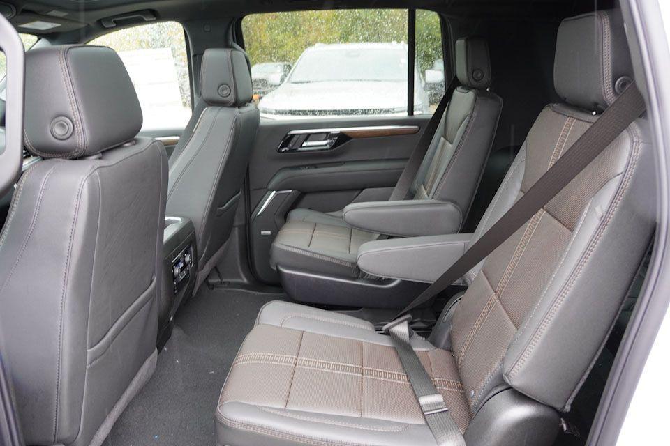 new 2026 Chevrolet Suburban car, priced at $91,778