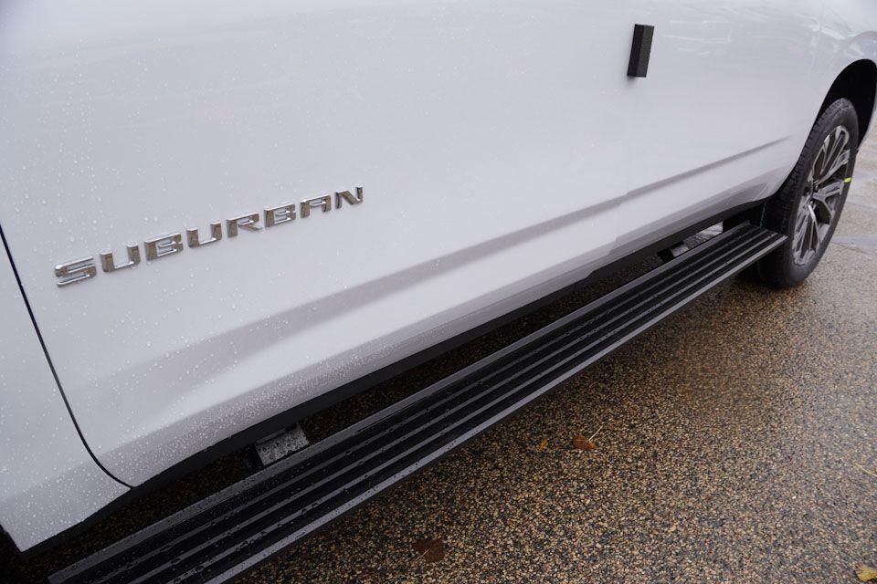new 2026 Chevrolet Suburban car, priced at $91,778