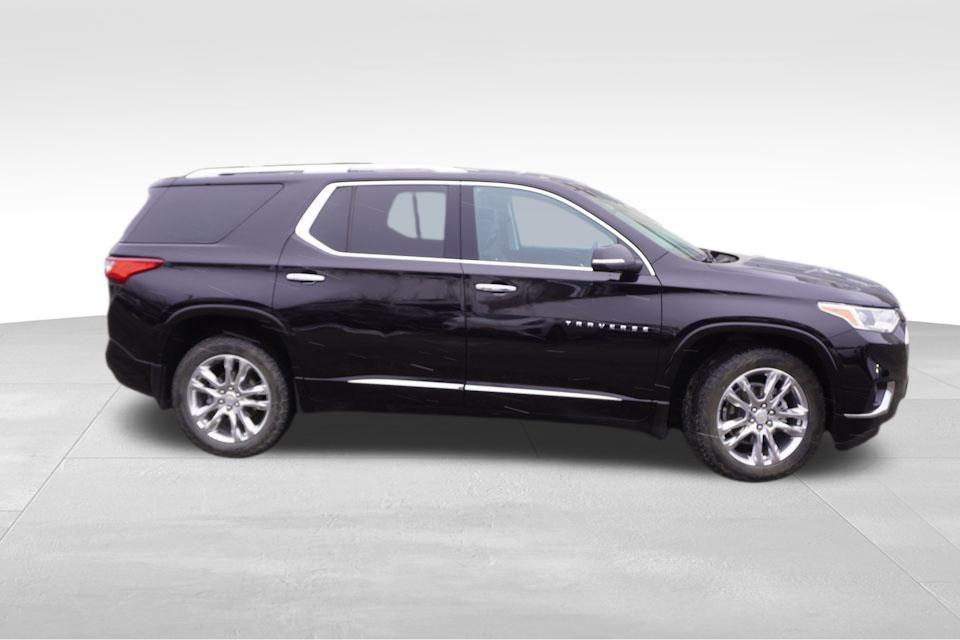 used 2021 Chevrolet Traverse car, priced at $29,388