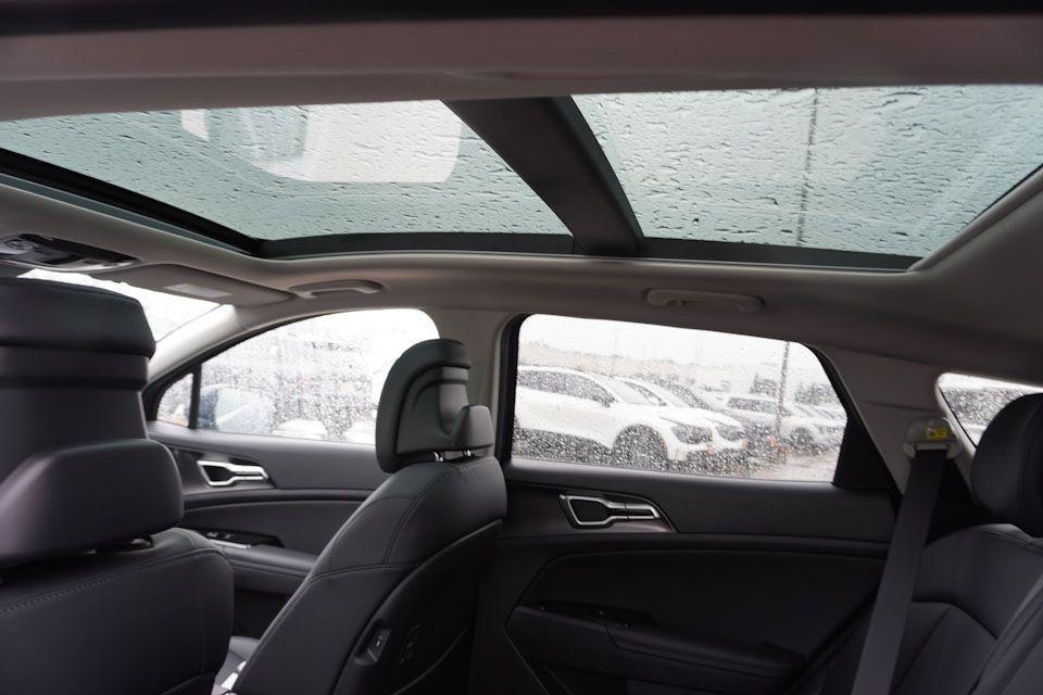 new 2025 Kia Sportage Hybrid car, priced at $32,450
