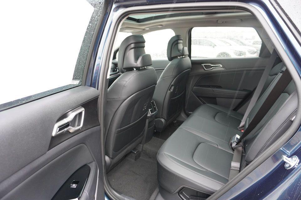 new 2025 Kia Sportage Hybrid car, priced at $32,450