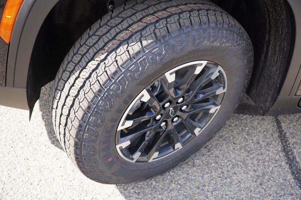 new 2026 Chevrolet Traverse car, priced at $49,661