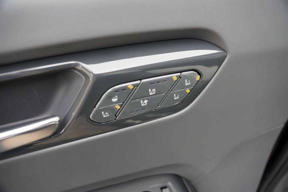 new 2026 Kia EV9 car, priced at $59,624