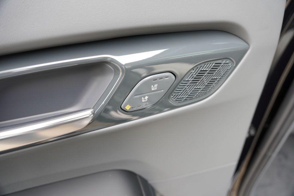 new 2026 Kia EV9 car, priced at $59,624