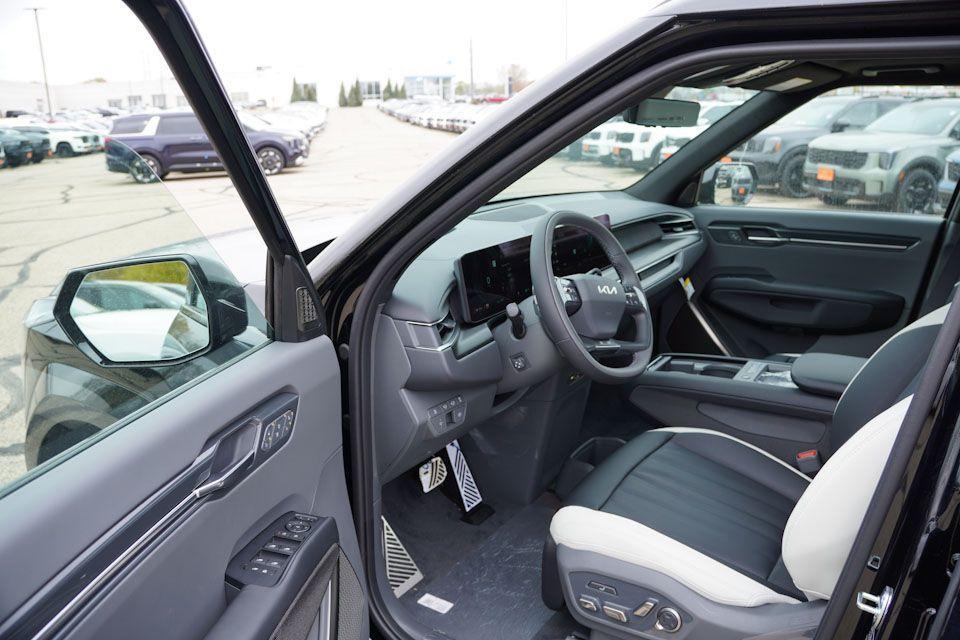 new 2026 Kia EV9 car, priced at $59,624