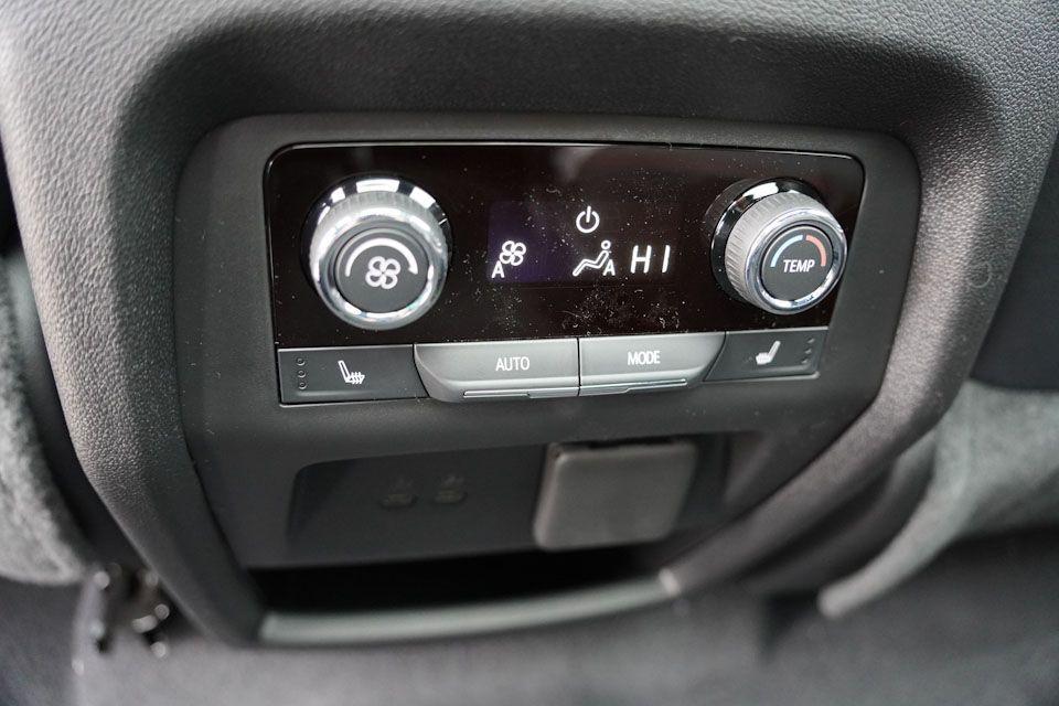 new 2026 Chevrolet Traverse car, priced at $58,925