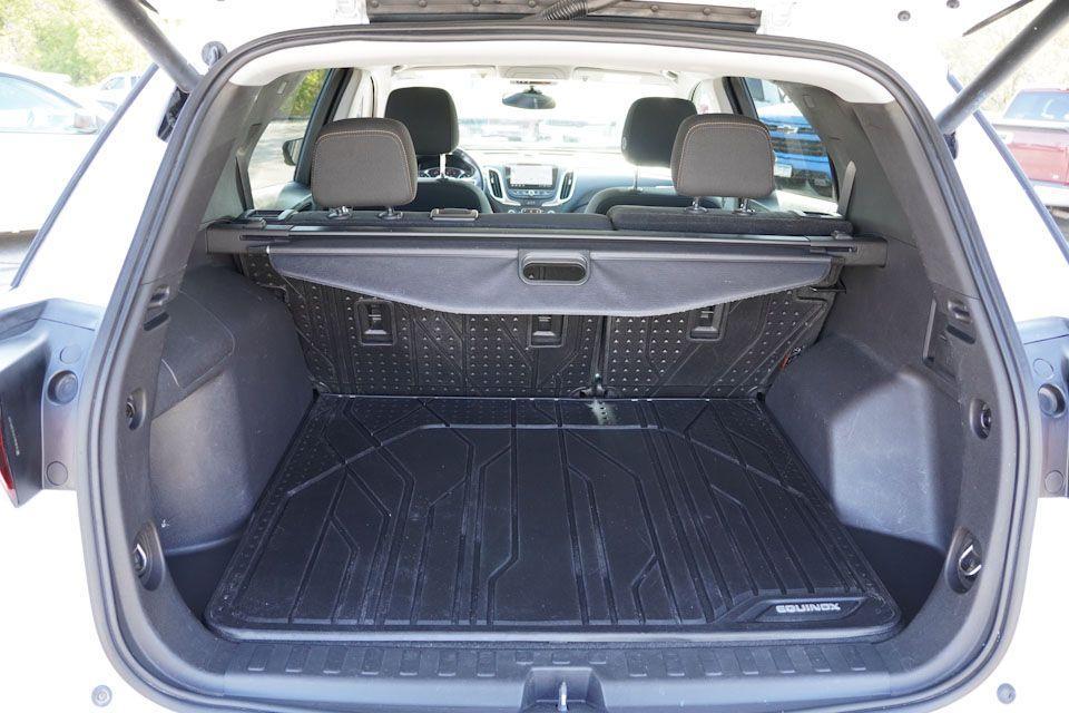 used 2022 Chevrolet Equinox car, priced at $15,686