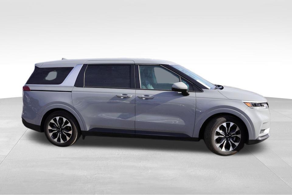 used 2024 Kia Carnival car, priced at $38,538