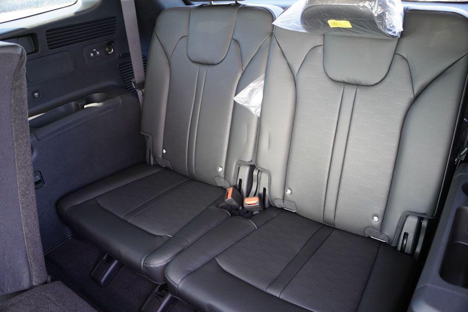 new 2026 Kia Sorento car, priced at $36,283