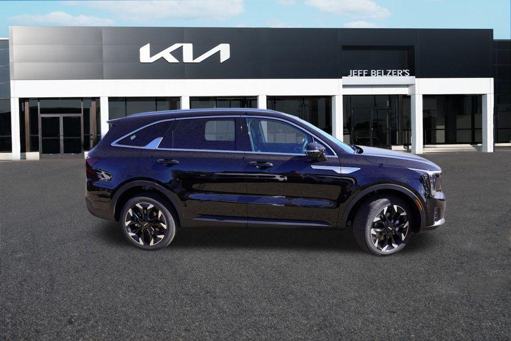 new 2026 Kia Sorento car, priced at $36,283