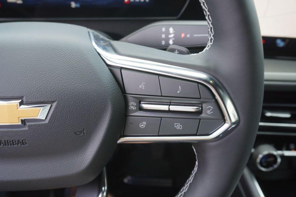 new 2025 Chevrolet Traverse car, priced at $42,687