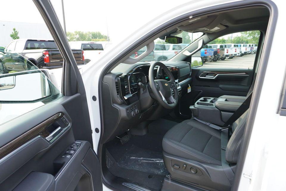 new 2025 Chevrolet Silverado 1500 car, priced at $47,590