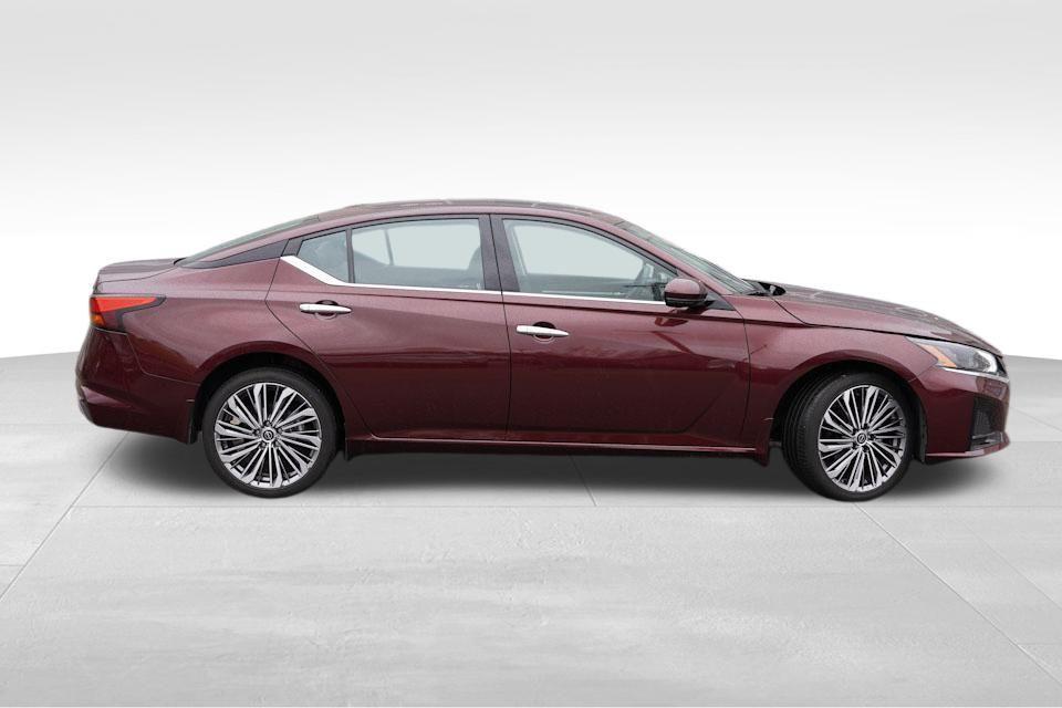 used 2024 Nissan Altima car, priced at $25,888