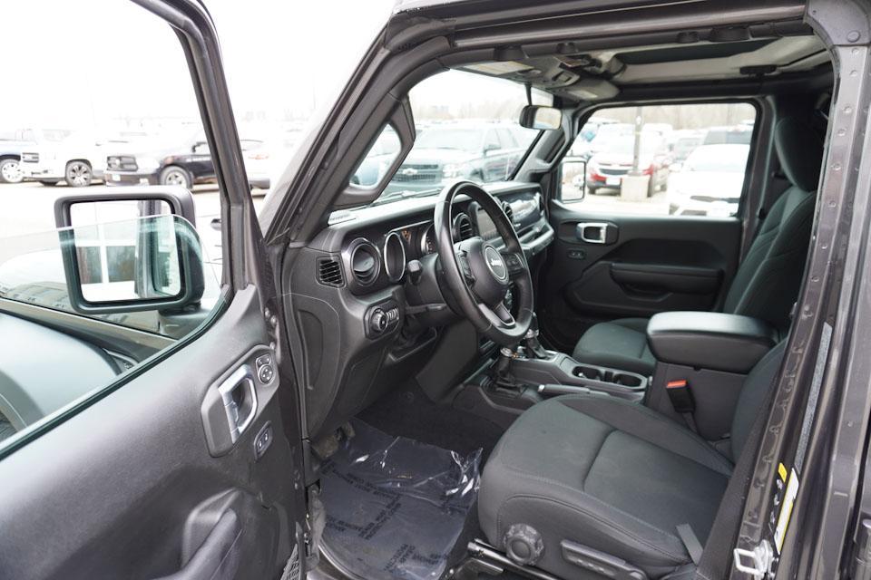 used 2022 Jeep Wrangler Unlimited car, priced at $36,696