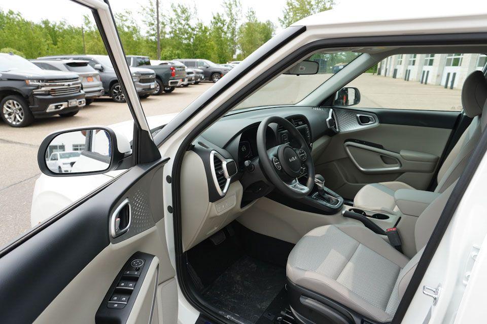 new 2025 Kia Soul car, priced at $20,537