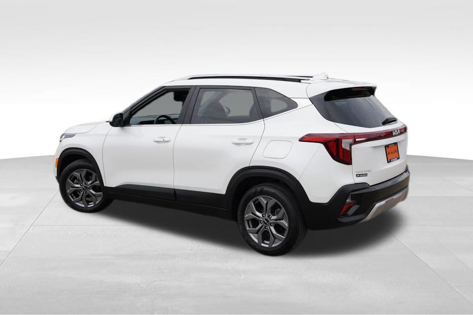 used 2024 Kia Seltos car, priced at $21,559