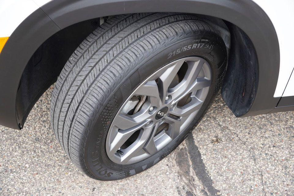 used 2024 Kia Seltos car, priced at $21,559