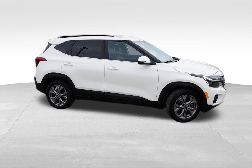 used 2024 Kia Seltos car, priced at $21,559