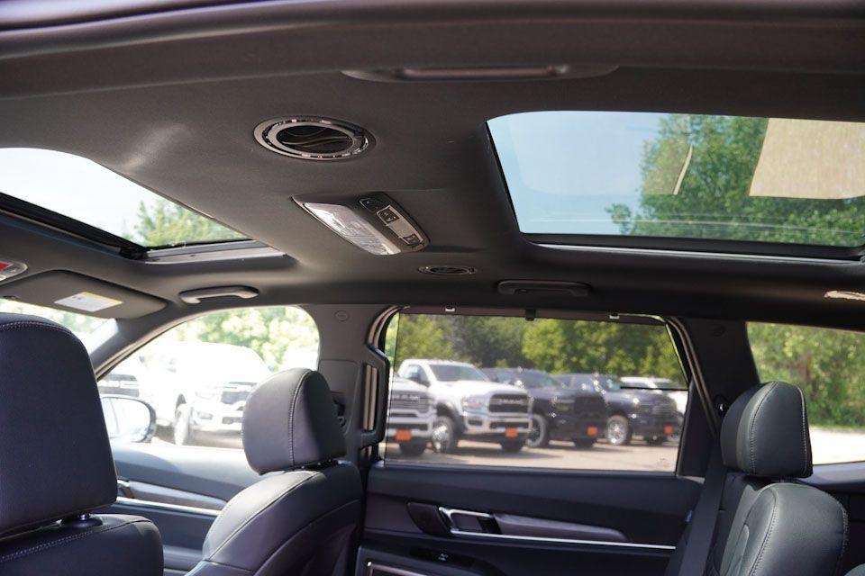 new 2025 Kia Telluride car, priced at $46,628
