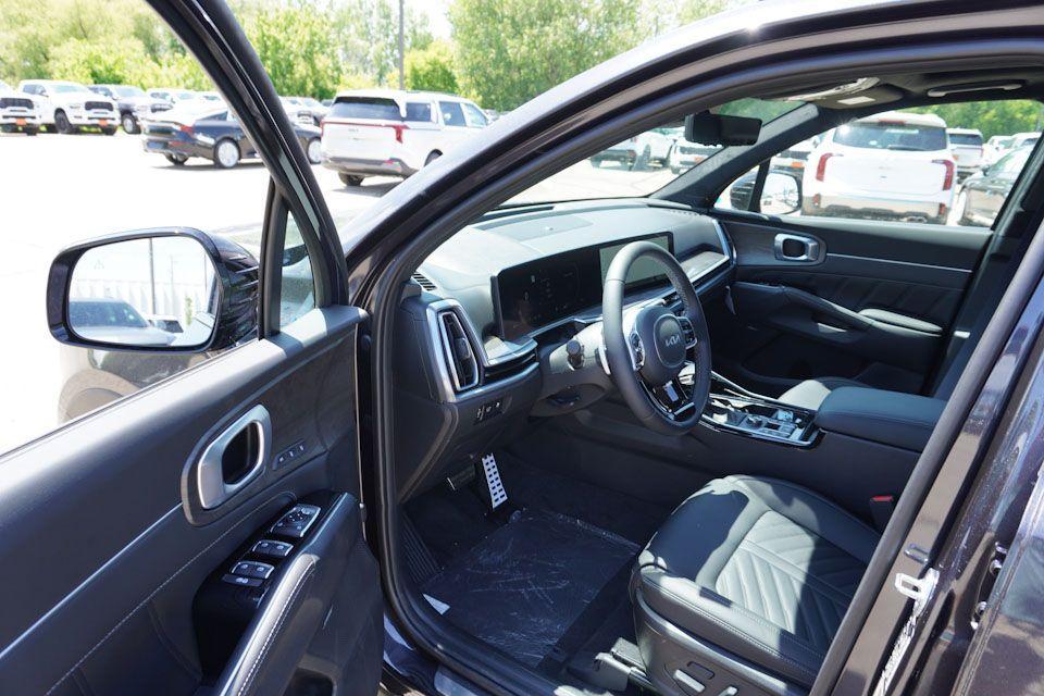 new 2025 Kia Sorento car, priced at $42,772