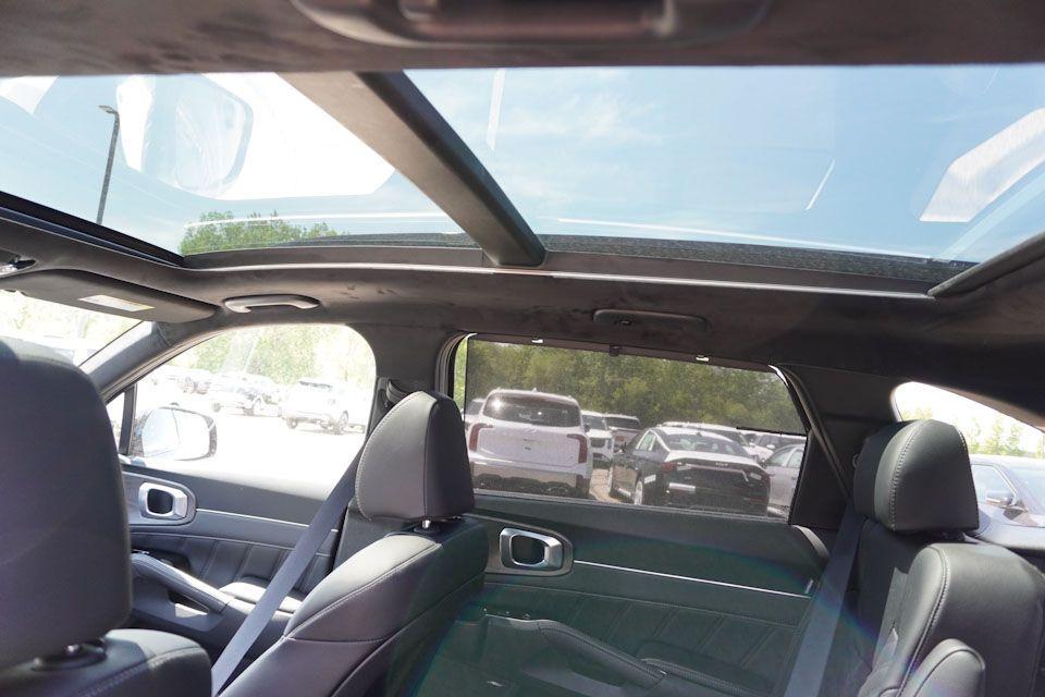 new 2025 Kia Sorento car, priced at $42,772