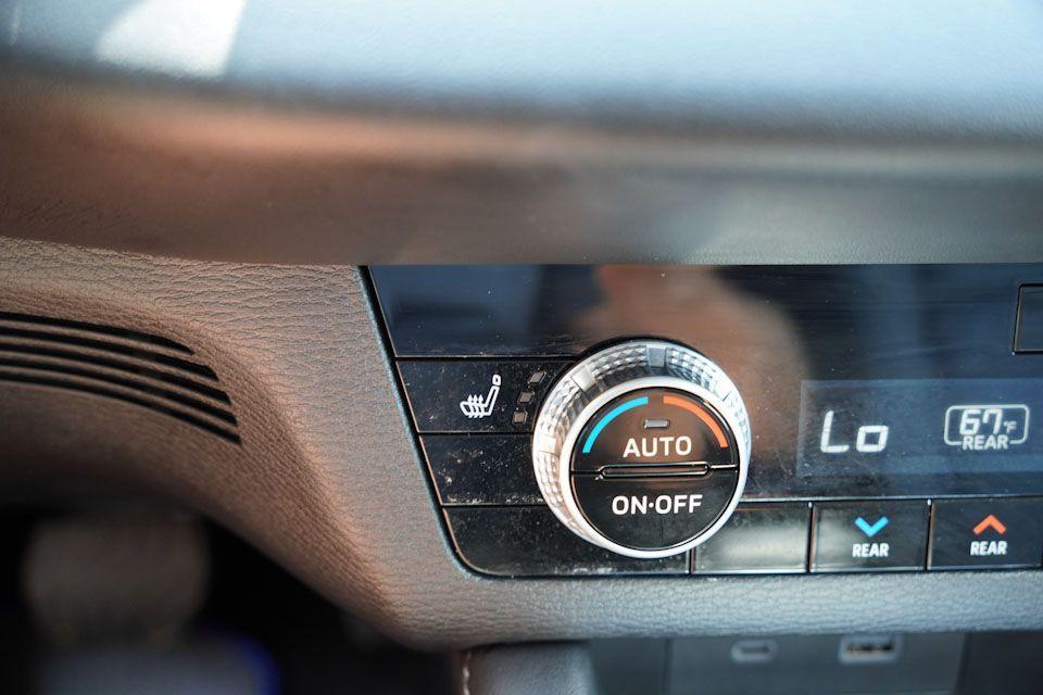 used 2023 Mitsubishi Outlander PHEV car, priced at $33,577