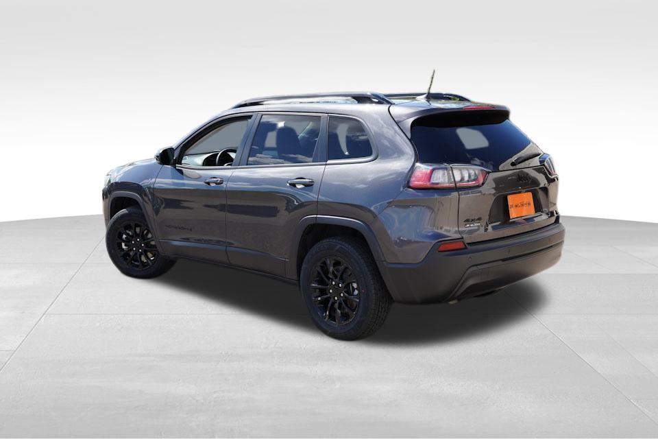 used 2023 Jeep Cherokee car, priced at $21,694