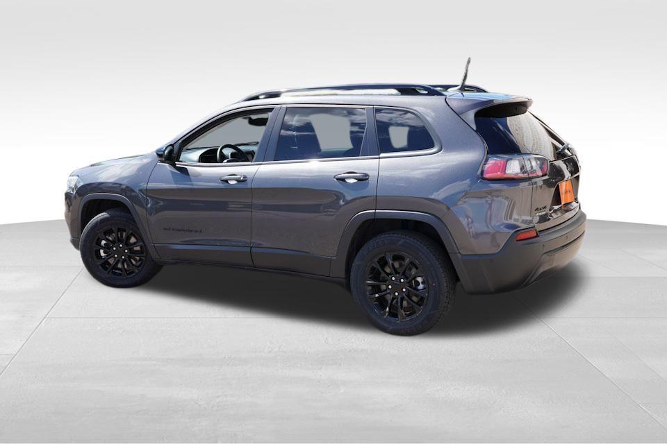 used 2023 Jeep Cherokee car, priced at $21,694