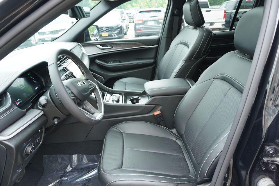 used 2024 Jeep Grand Cherokee 4xe car, priced at $39,231