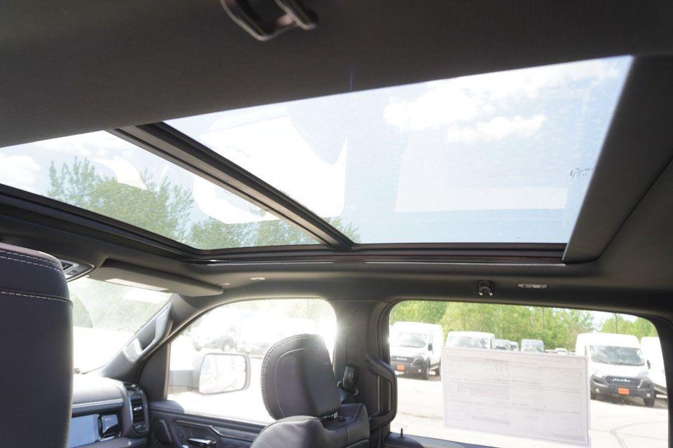 new 2025 Ram 1500 car, priced at $71,619