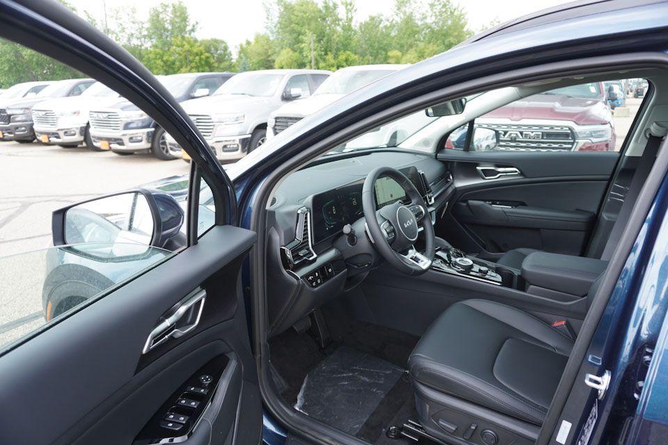 new 2025 Kia Sportage Hybrid car, priced at $32,200