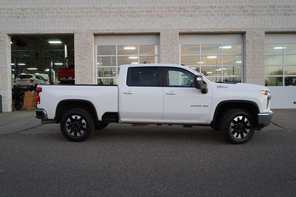 used 2020 Chevrolet Silverado 2500 car, priced at $39,303