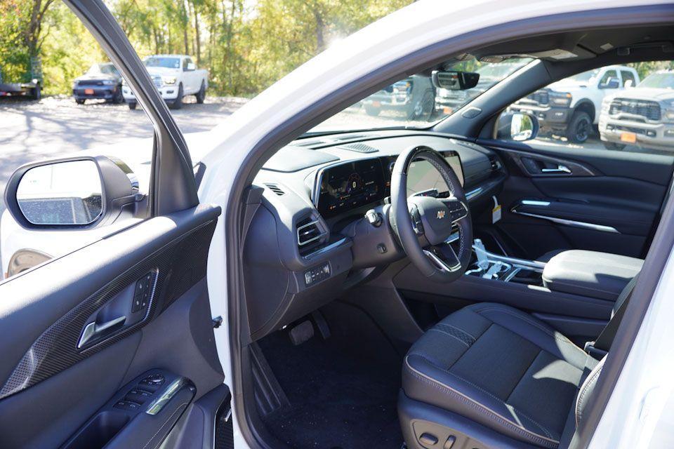 new 2026 Chevrolet Traverse car, priced at $57,274