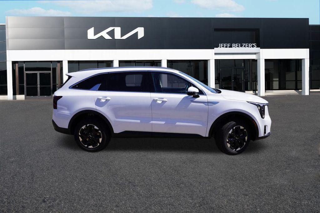 new 2026 Kia Sorento car, priced at $33,905
