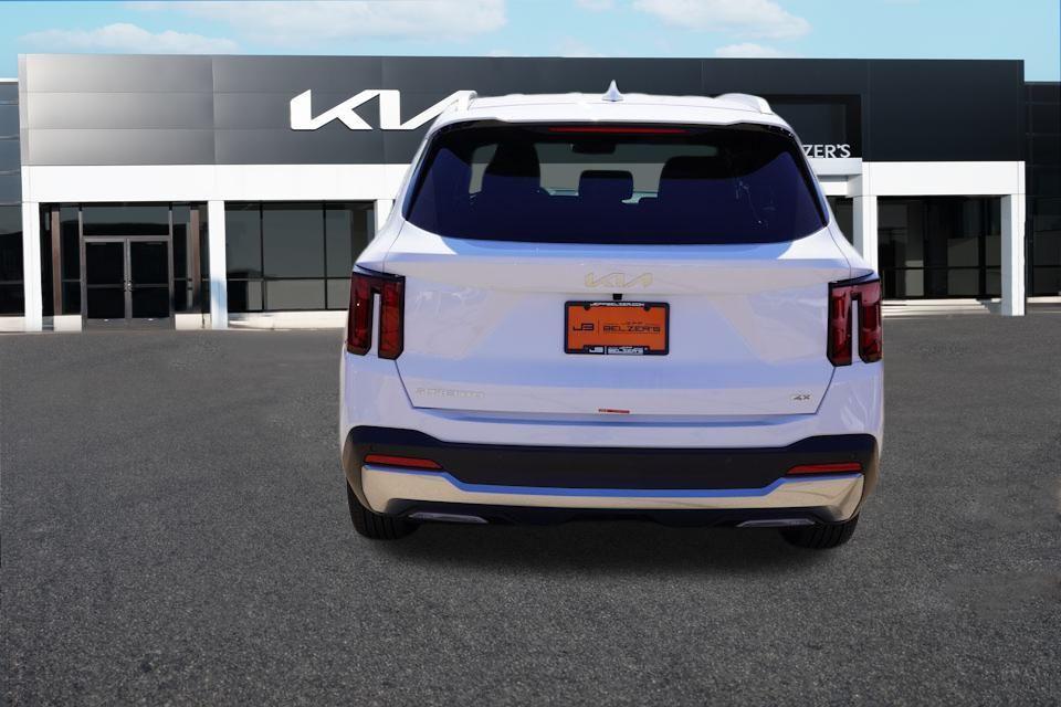 new 2026 Kia Sorento car, priced at $33,905