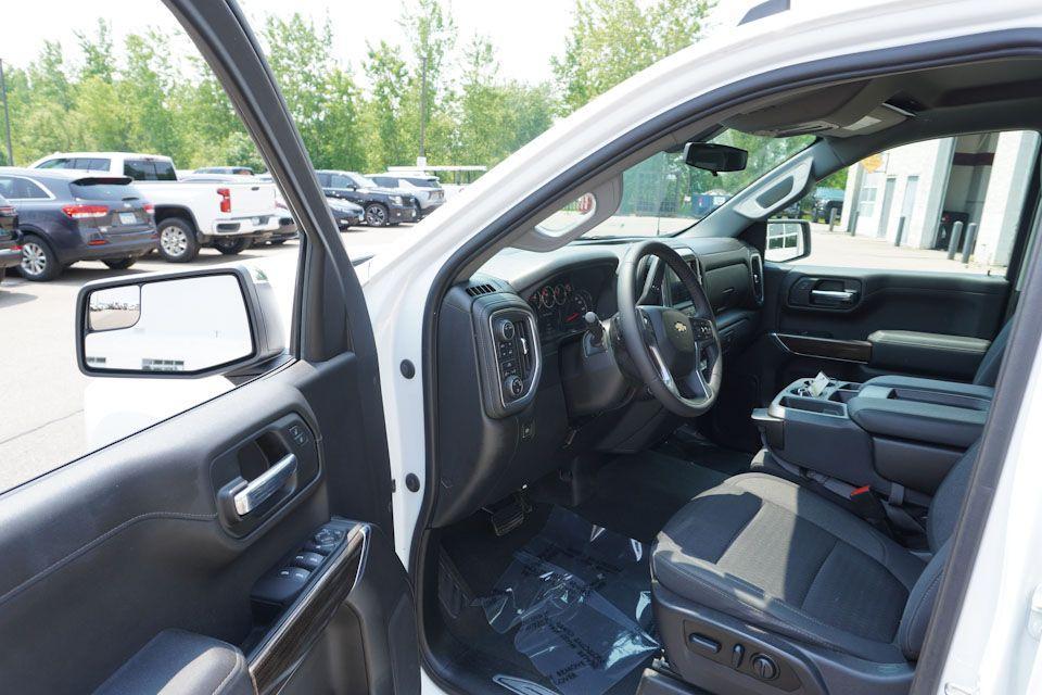 used 2022 Chevrolet Silverado 1500 Limited car, priced at $31,223