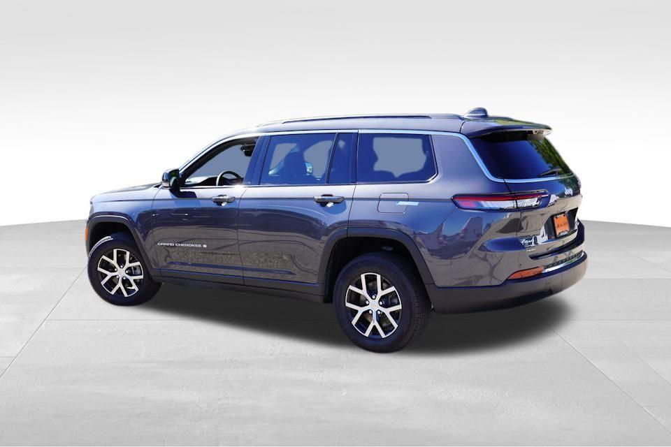 used 2024 Jeep Grand Cherokee L car, priced at $37,542