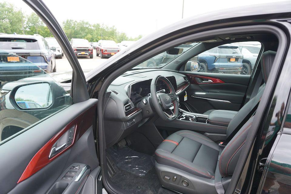 new 2025 Chevrolet Traverse car, priced at $56,382