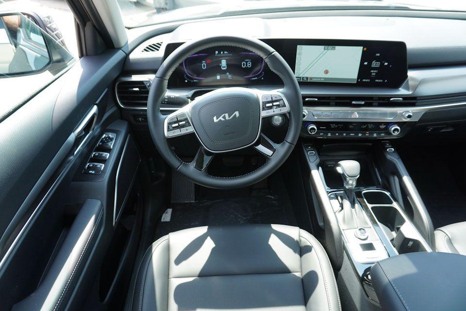 new 2025 Kia Telluride car, priced at $40,021