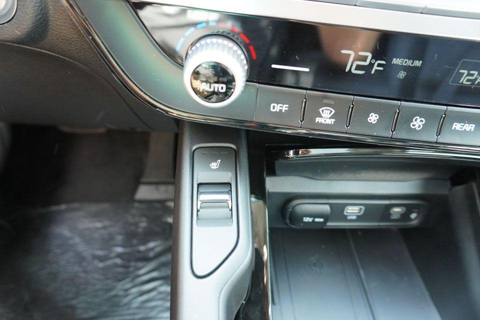 new 2025 Kia Telluride car, priced at $40,021