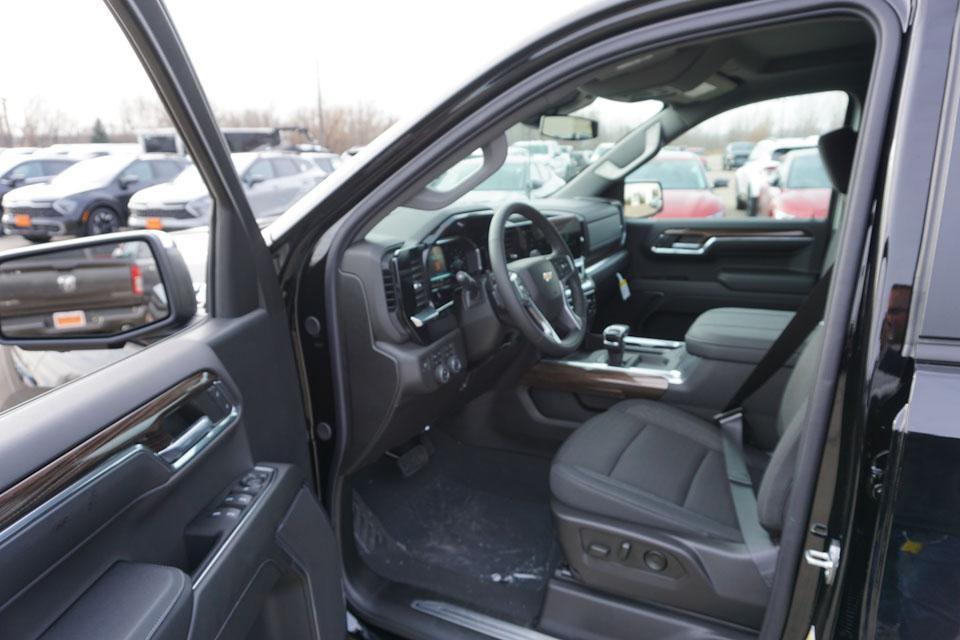 new 2024 Chevrolet Silverado 1500 car, priced at $50,715