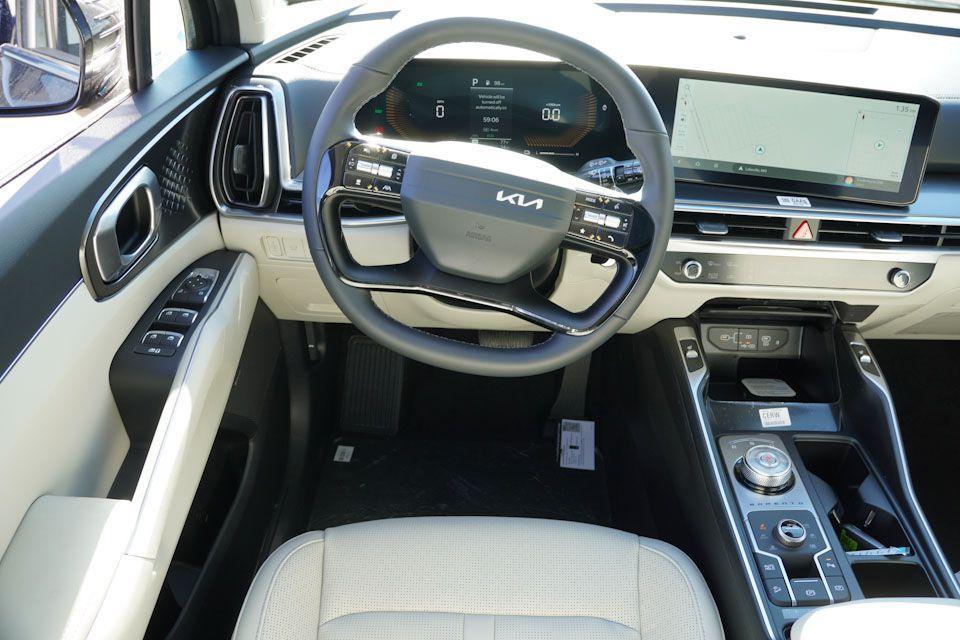 new 2026 Kia Sorento Hybrid car, priced at $41,781