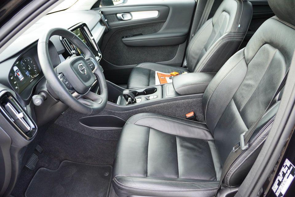 used 2022 Volvo XC40 car, priced at $25,639